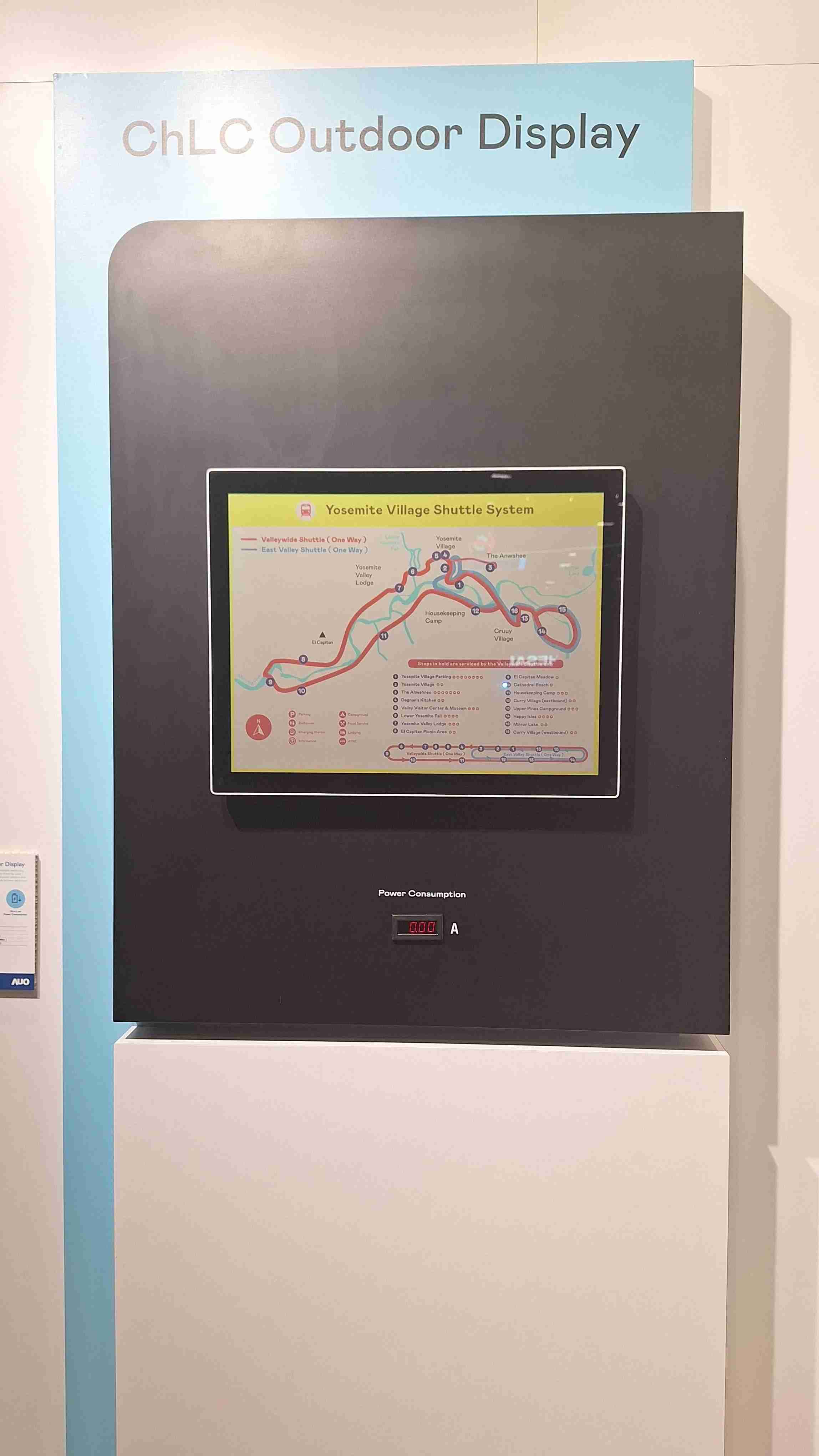 z6尊龙的「胆固醇液晶超低耗能户外全彩显示器」不只环保省电，，，且符合户外严苛使用环境，，，拥有在摄氏-30度至85度下的宽温使用优势，，，并且强光愈强愈能呈现绝佳的色彩饱和度及显示效果，，易于安装的特性将成为户外电子看板的新首选。。